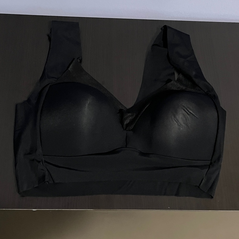 New Elegant Black Bra Molded Cups Padded Dressy-Casual Comfortable Bralette